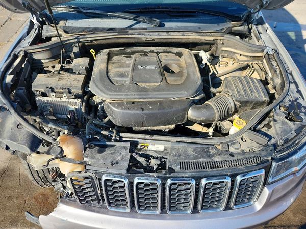 2017 JEEP GRAND CHEROKEE LAREDO 4X4