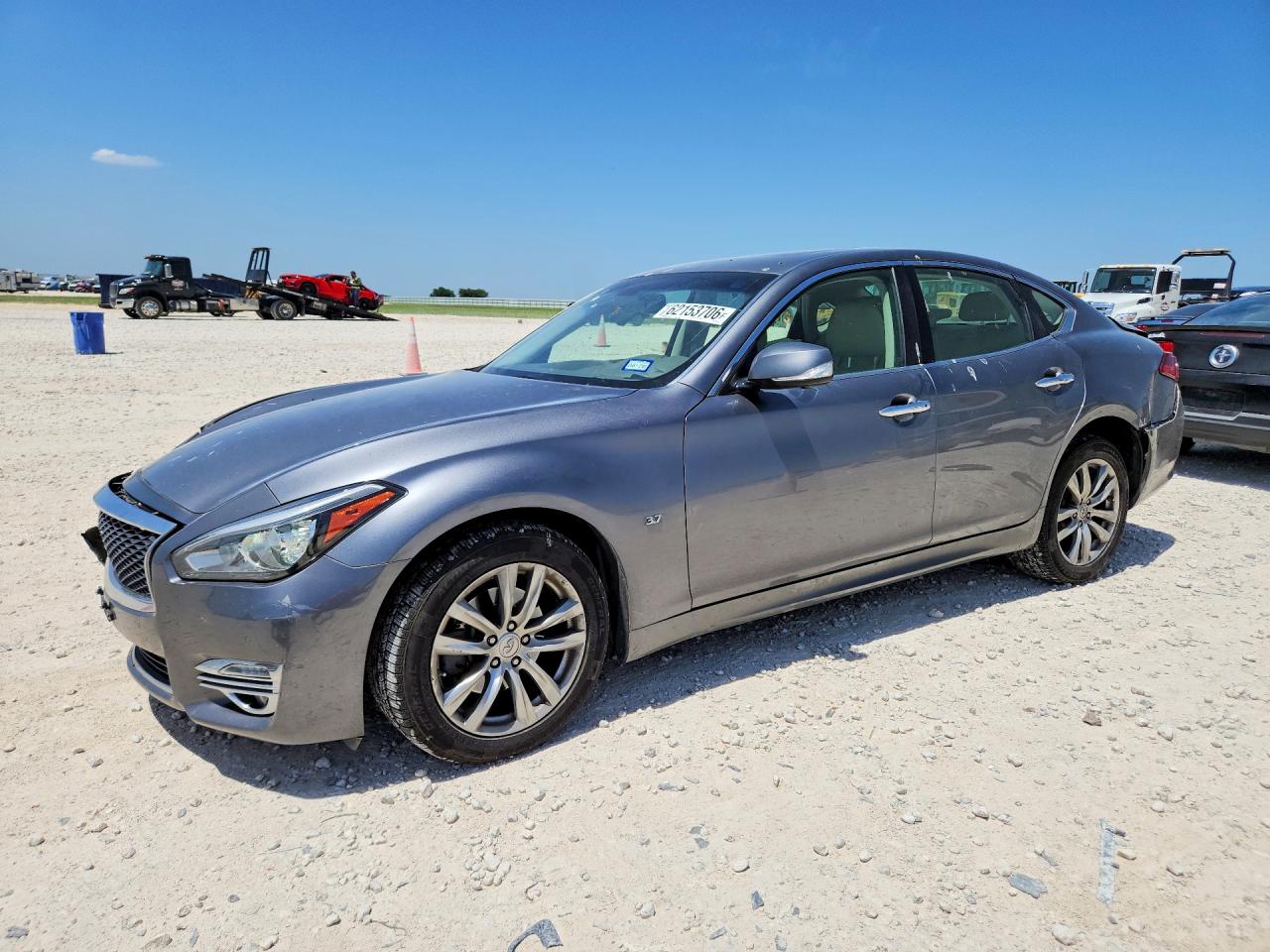 2015 INFINITI Q70