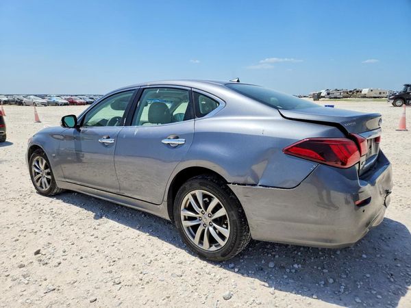2015 INFINITI Q70