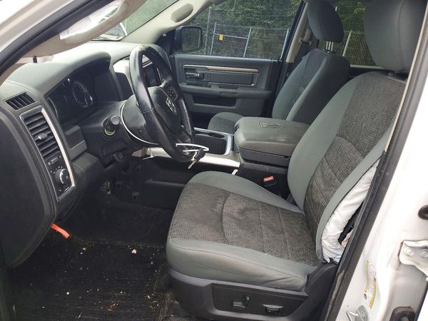 2016 RAM All Models SLT — DENT
