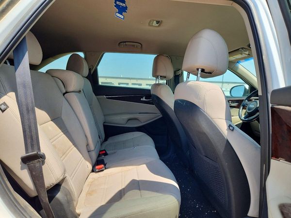 2017 KIA SORENTO L, LX