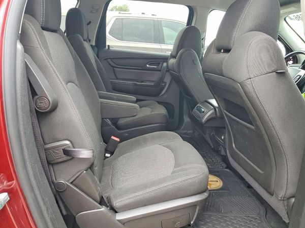 2017 CHEVROLET TRAVERSE 2LT