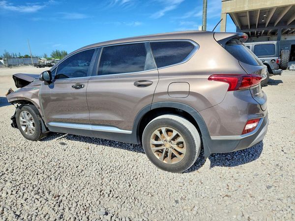 2019 HYUNDAI SANTA FE SE
