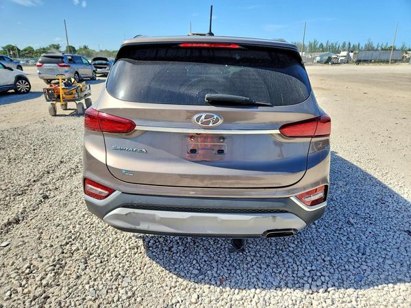 2019 HYUNDAI SANTA FE SE