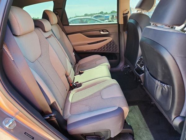 2019 HYUNDAI SANTA FE SE