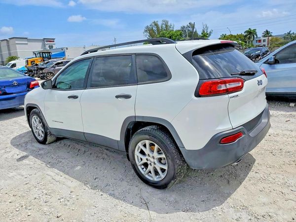 2016 JEEP CHEROKEE Sport — DSRA