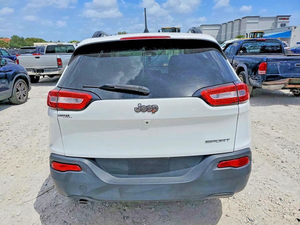 2016 JEEP CHEROKEE Sport — DIRR