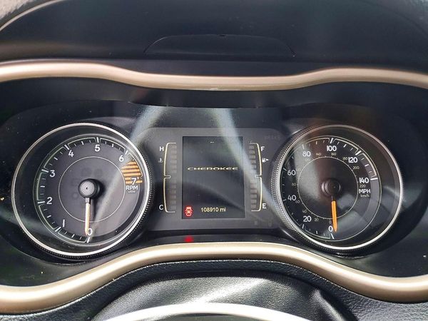 2016 JEEP CHEROKEE Sport — ODOM