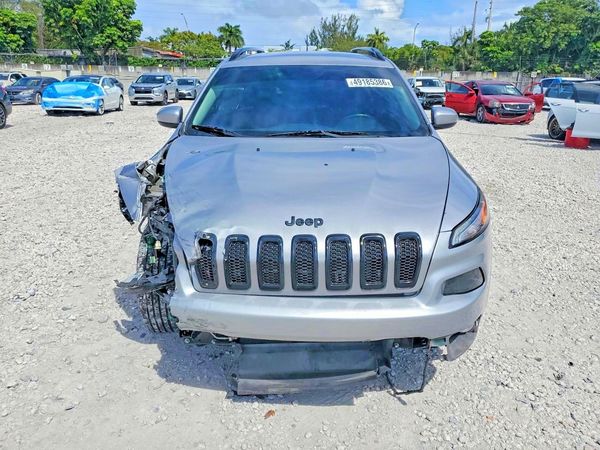 2018 JEEP CHEROKEE LATITUDE FWD