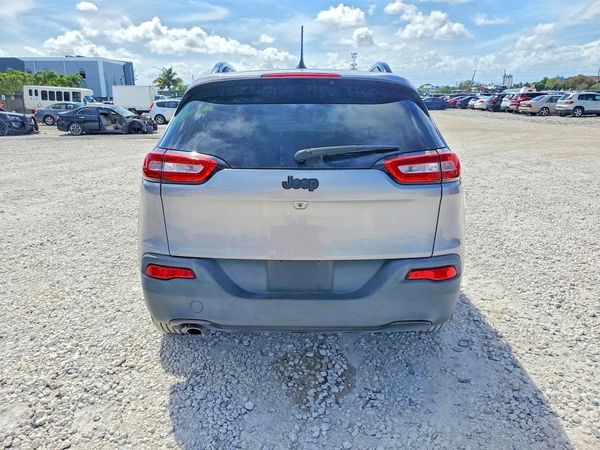 2018 JEEP CHEROKEE LATITUDE FWD