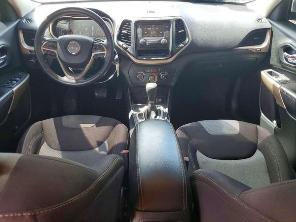 2018 JEEP CHEROKEE LATITUDE FWD