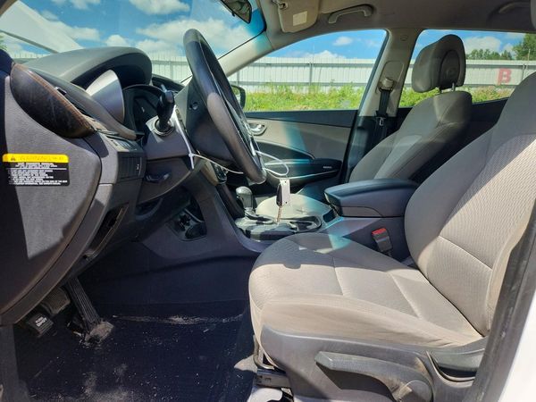 2017 HYUNDAI SANTA FE SPORT Base