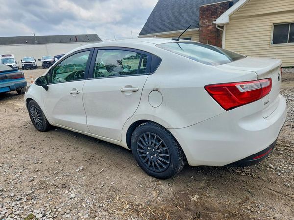 2014 KIA RIO 1.6 AT LX STD/Power