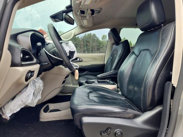 2022 CHRYSLER PACIFICA