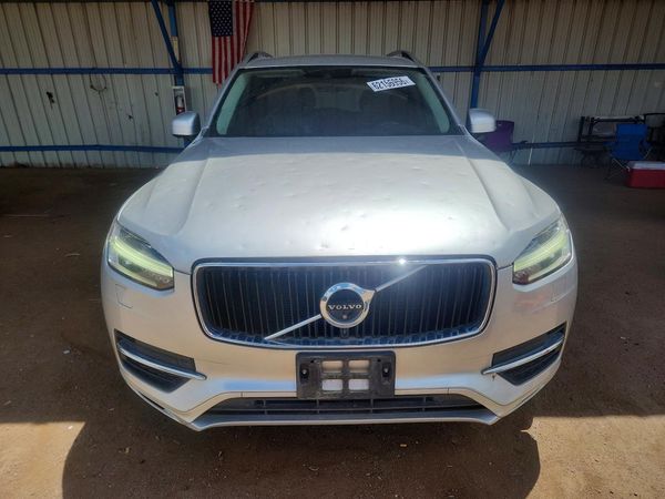 2018 VOLVO XC90 Momentum
