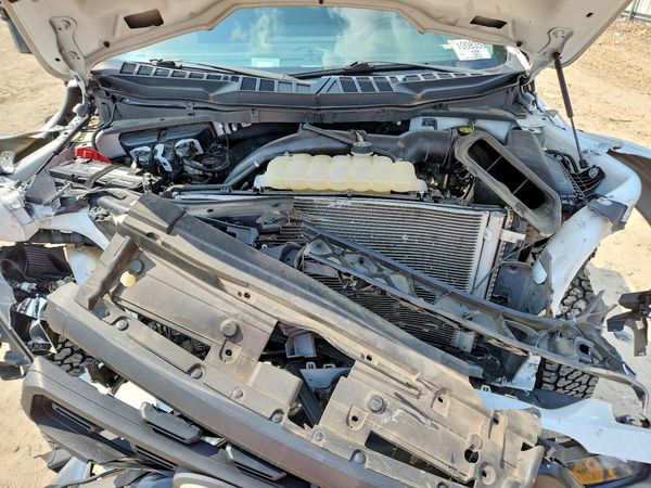 2023 FORD F150 SuperCab — Engine bay