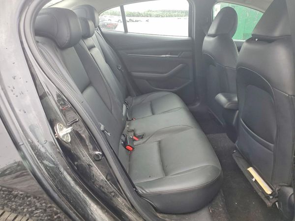 2024 MAZDA 3 Select Sport Package