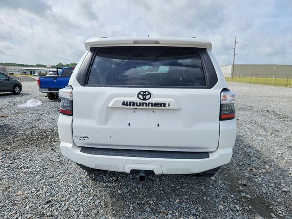 2023 TOYOTA 4RUNNER SR5