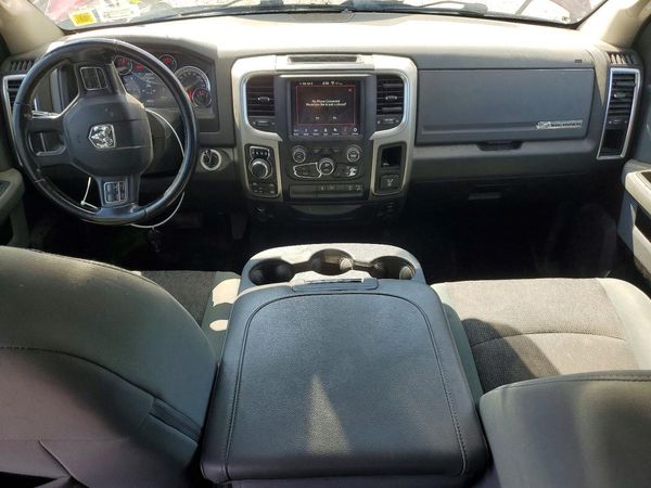 2019 RAM 1500 CLASSIC SLT