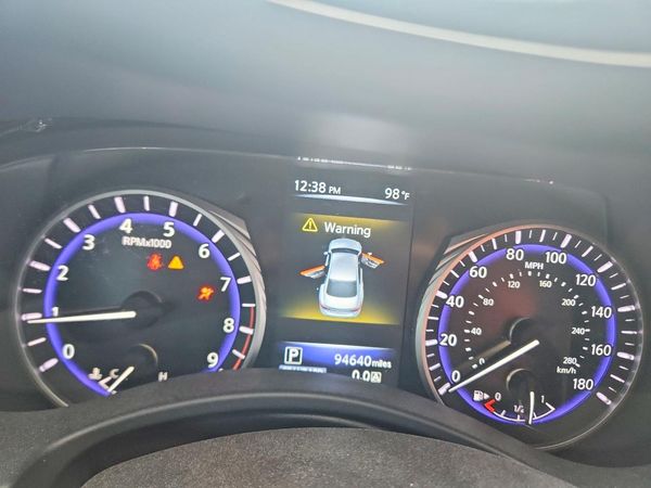 2015 INFINITI Q50