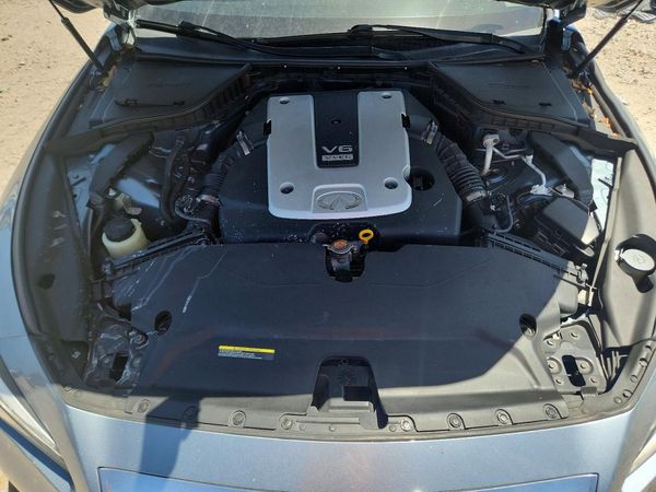 2015 INFINITI Q50