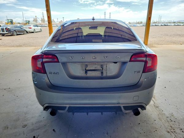 2013 VOLVO S60