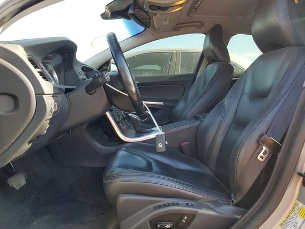 2013 VOLVO S60