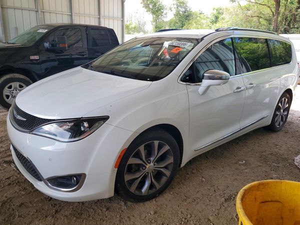 2017 CHRYSLER PACIFICA