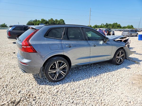 2021 VOLVO XC60 R-Design