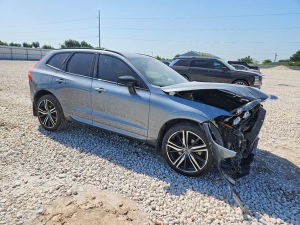 2021 VOLVO XC60 R-Design