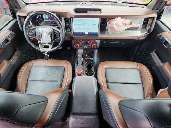 2021 FORD BRONCO