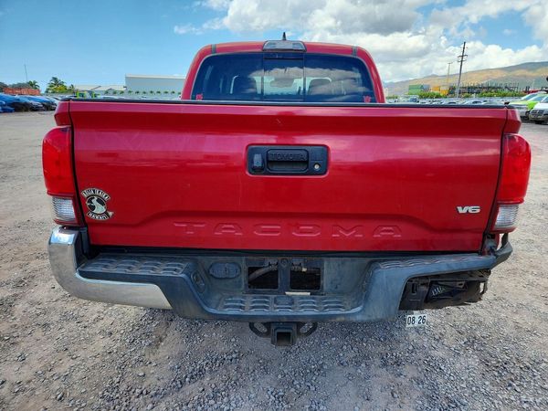 2018 TOYOTA TACOMA