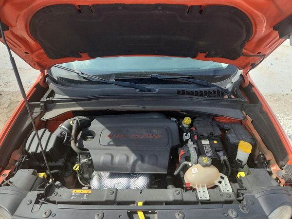 2015 JEEP RENEGADE LATITUDE 4X2