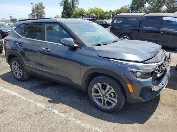 2021 KIA SELTOS S