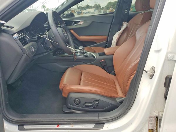 2023 AUDI A4 S Line quattro Premium