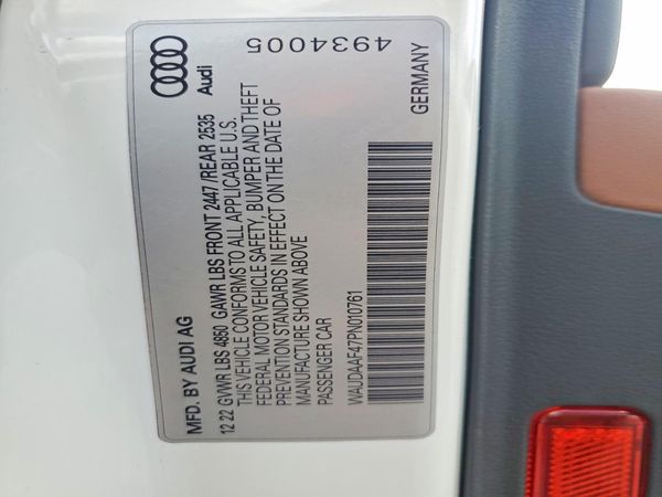 2023 AUDI A4 S Line quattro Premium