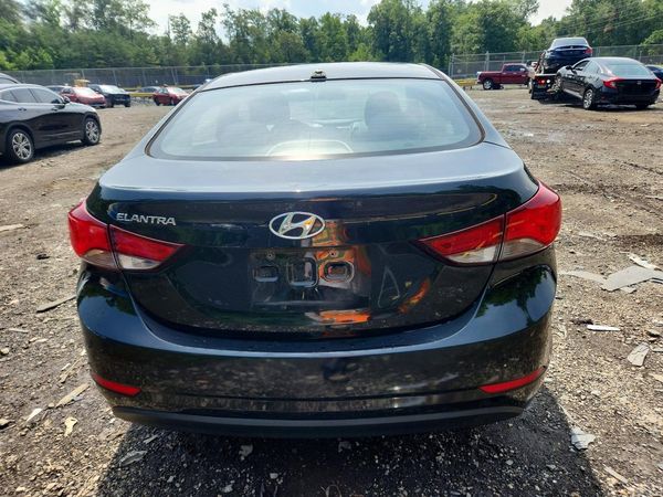 2016 HYUNDAI ELANTRA