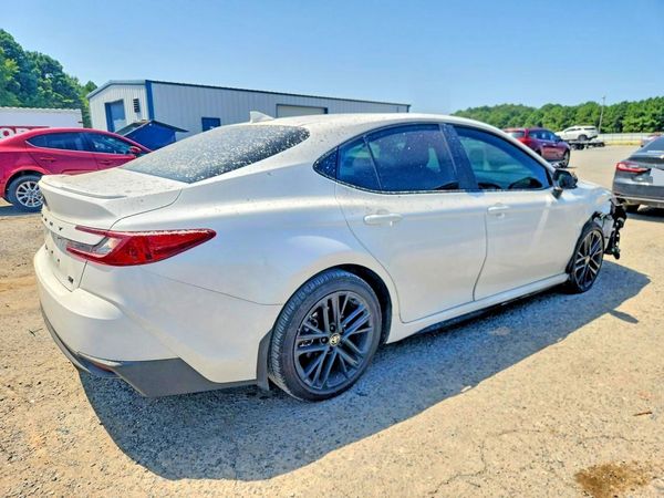 2026 TOYOTA CAMRY