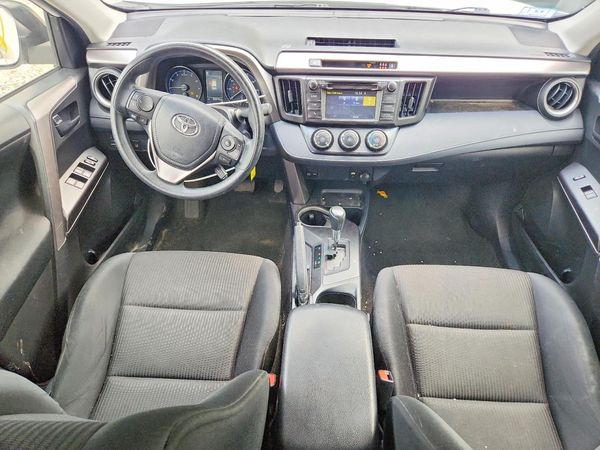 2017 TOYOTA RAV4 LE