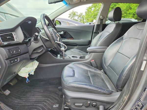 2017 KIA NIRO Touring / Touring Tech