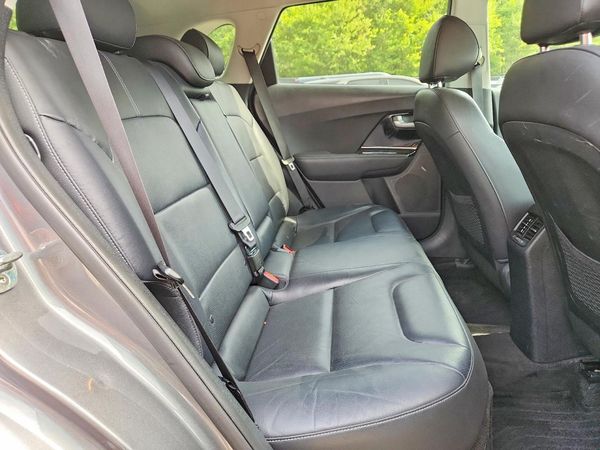 2017 KIA NIRO Touring / Touring Tech