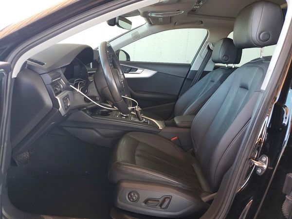 2017 AUDI A4 quattro Premium Plus