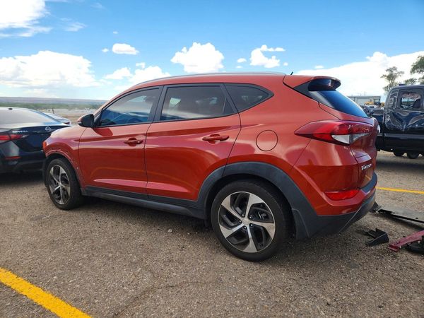 2016 HYUNDAI TUCSON