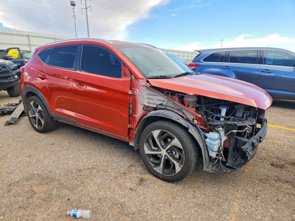 2016 HYUNDAI TUCSON