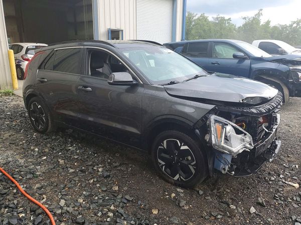 2023 KIA NIRO Wind