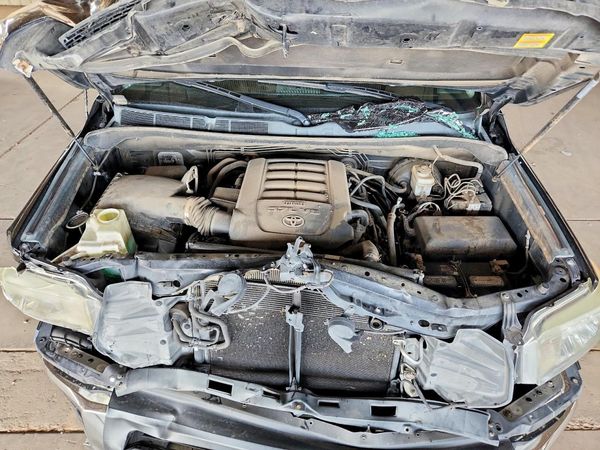 2016 TOYOTA TUNDRA Limited