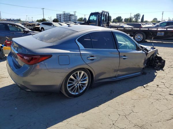 2020 INFINITI Q50