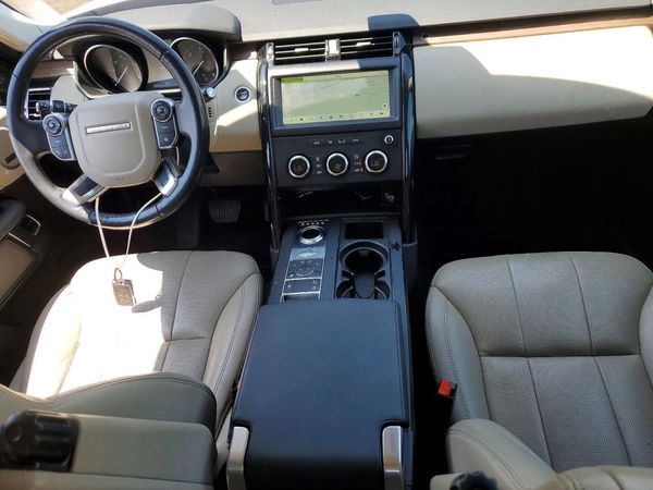 2018 LAND ROVER DISCOVERY SE