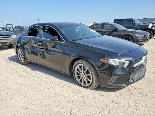 2021 MERCEDES-BENZ A A220