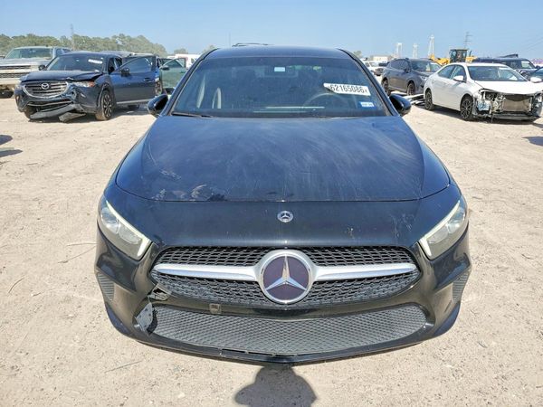 2021 MERCEDES-BENZ A A220